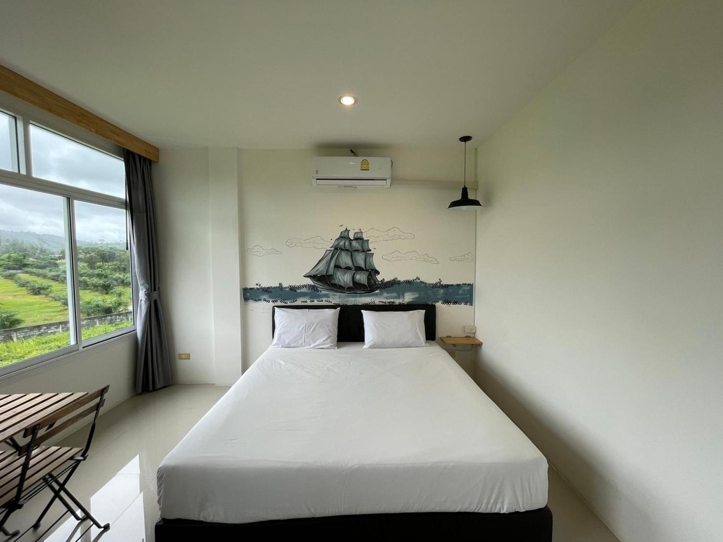 Dwell Phuket Airport Hotel At Naiyang Nai Yang Beach Exterior foto